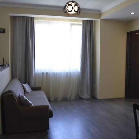 Apartment Near Park 36 바투미 외부 사진
