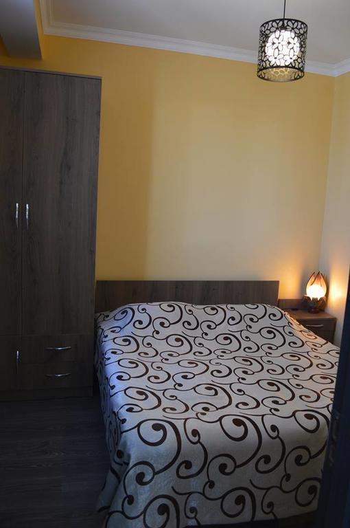 Apartment Near Park 36 바투미 외부 사진